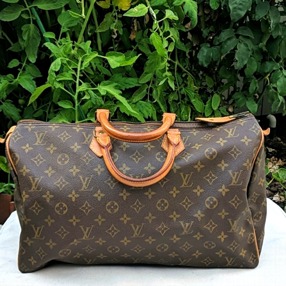 Auth LOUIS VUITTON Speedy 40 Monogram…